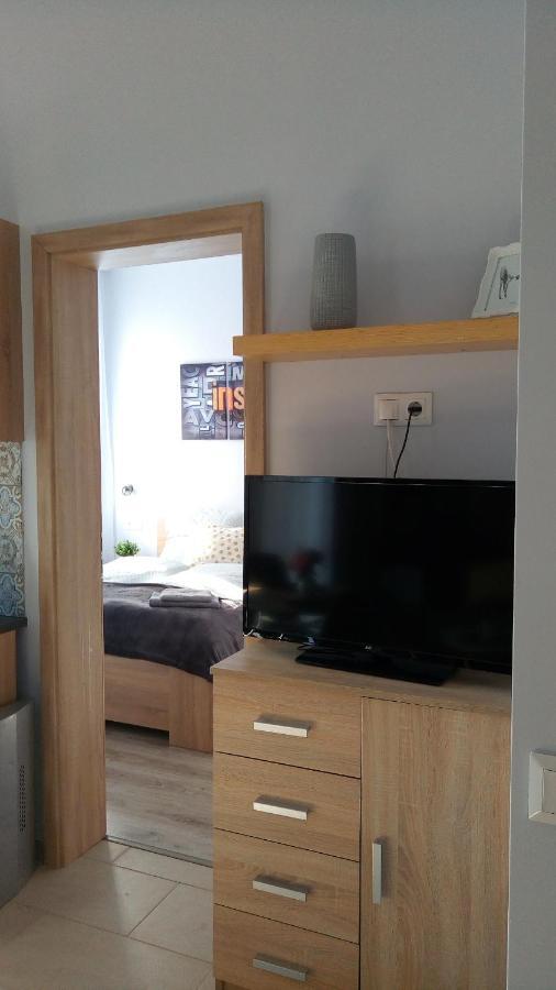 Loli Apartman Miskolc Luaran gambar