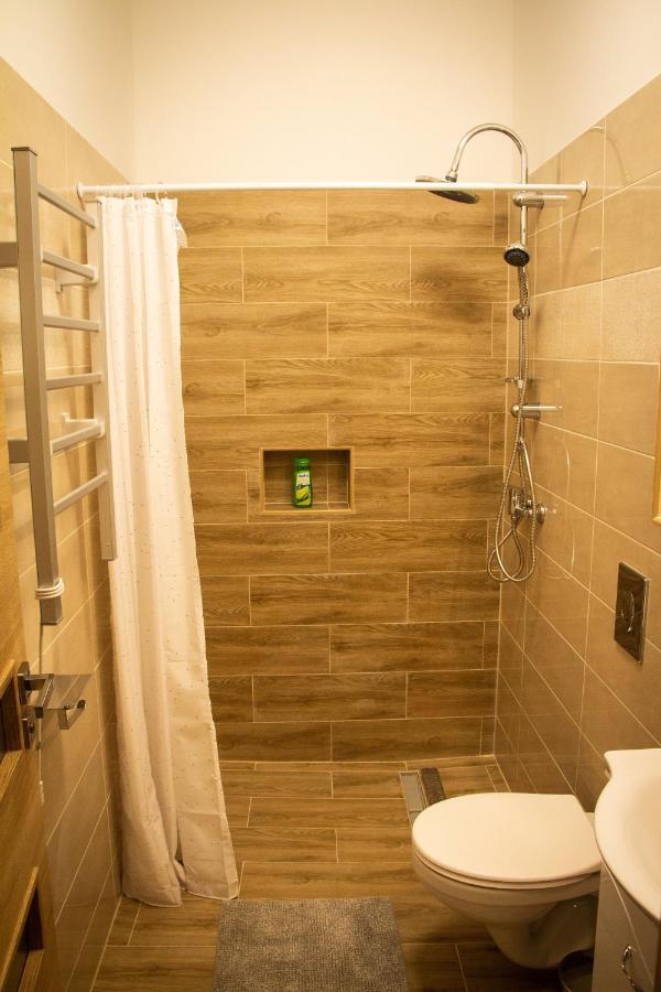 Loli Apartman Miskolc Luaran gambar