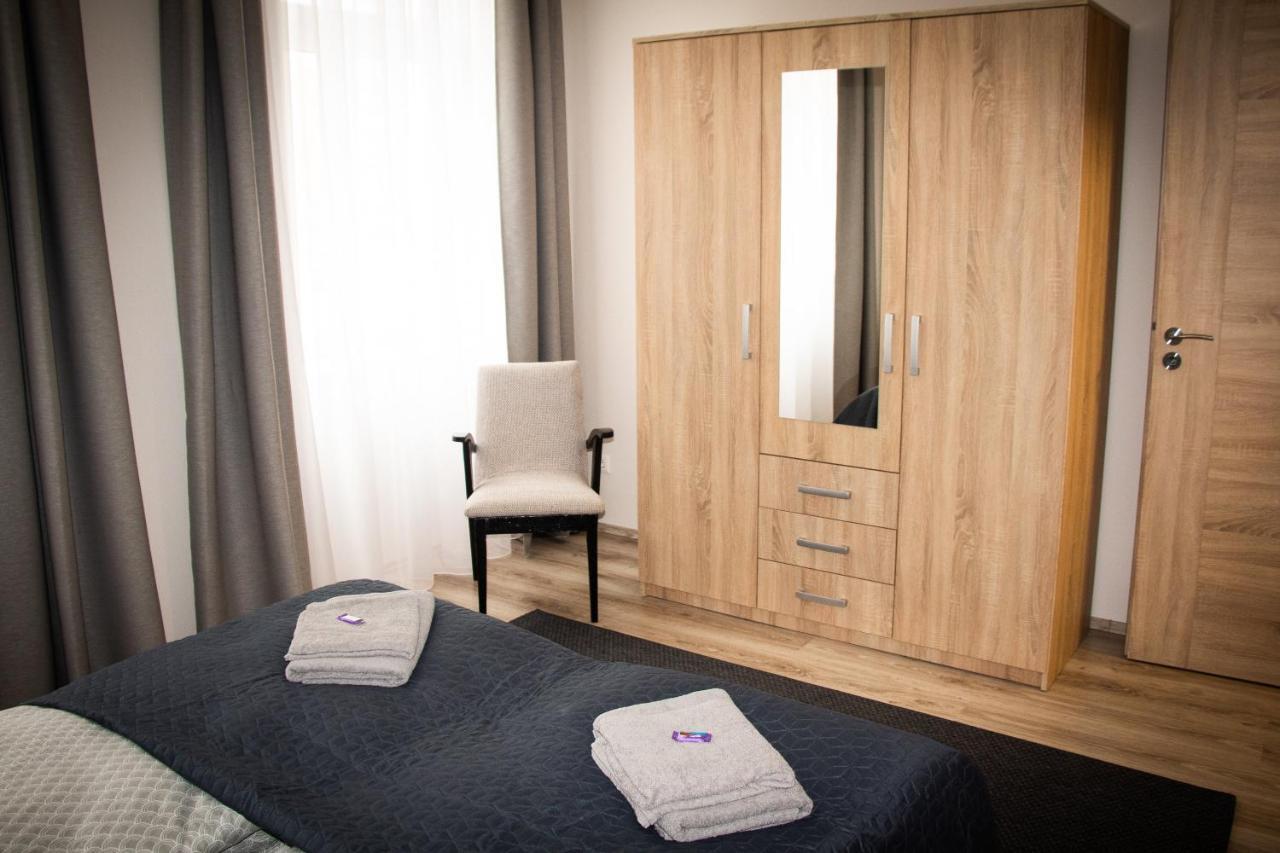 Loli Apartman Miskolc Luaran gambar
