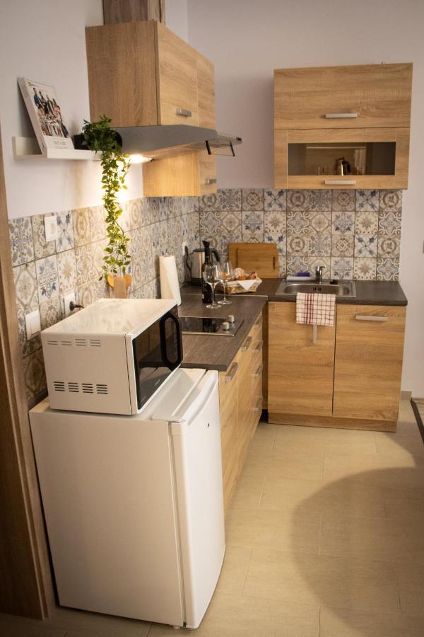 Loli Apartman Miskolc Luaran gambar